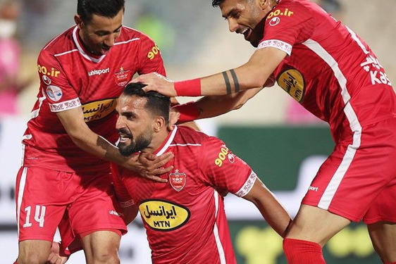 مهاجم پرسپولیس ماندنی شد