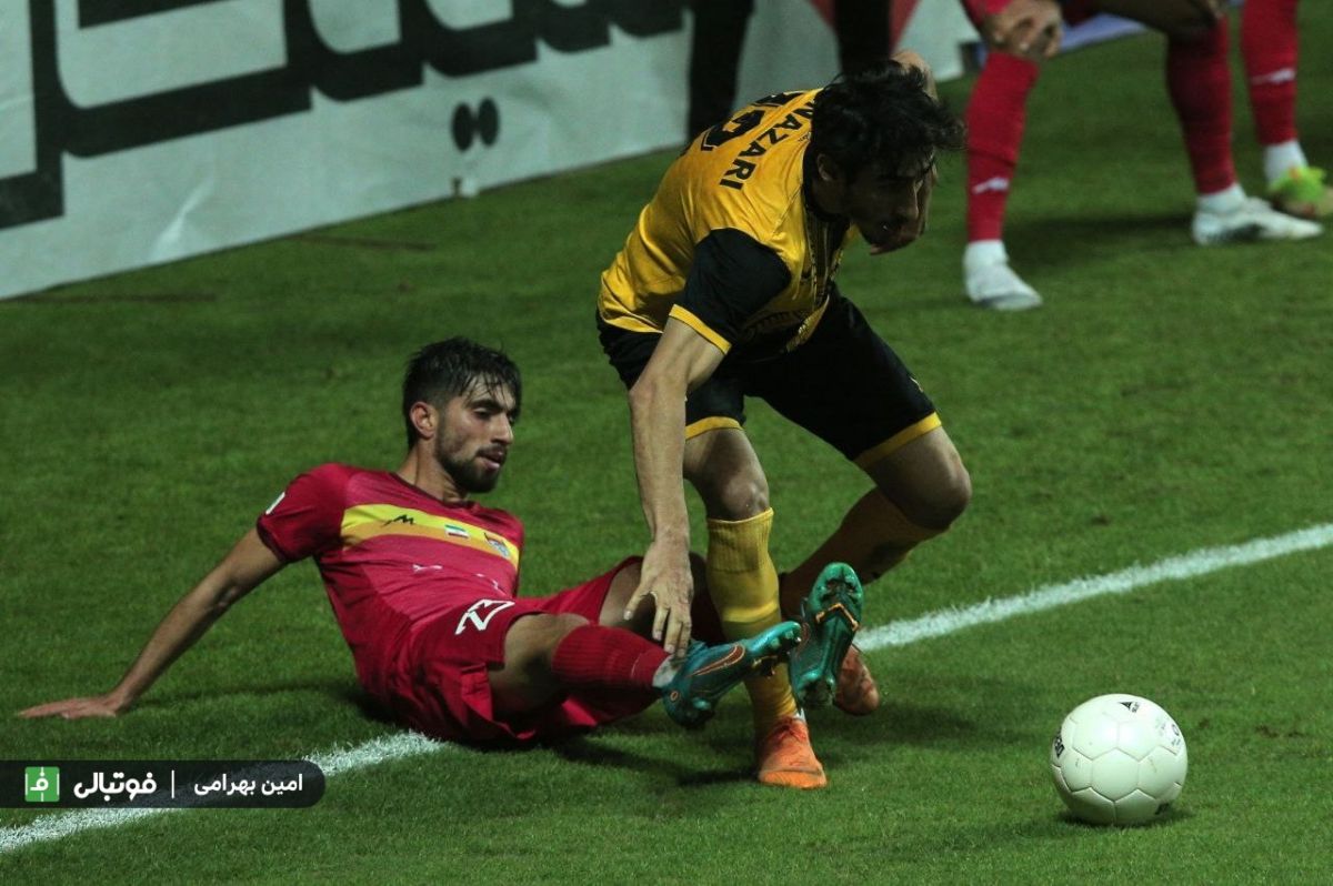 گزارش تصویری اختصاصی/ دیدار تیم‌های فولاد خوزستان و خوشه طلایی ساوه