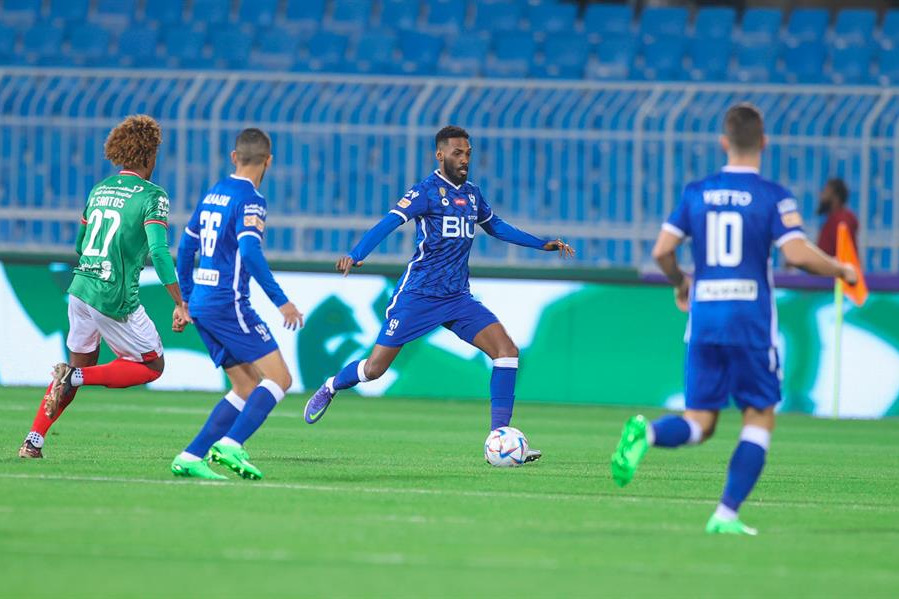 الهلال به صدر جدول نزدیک می شود