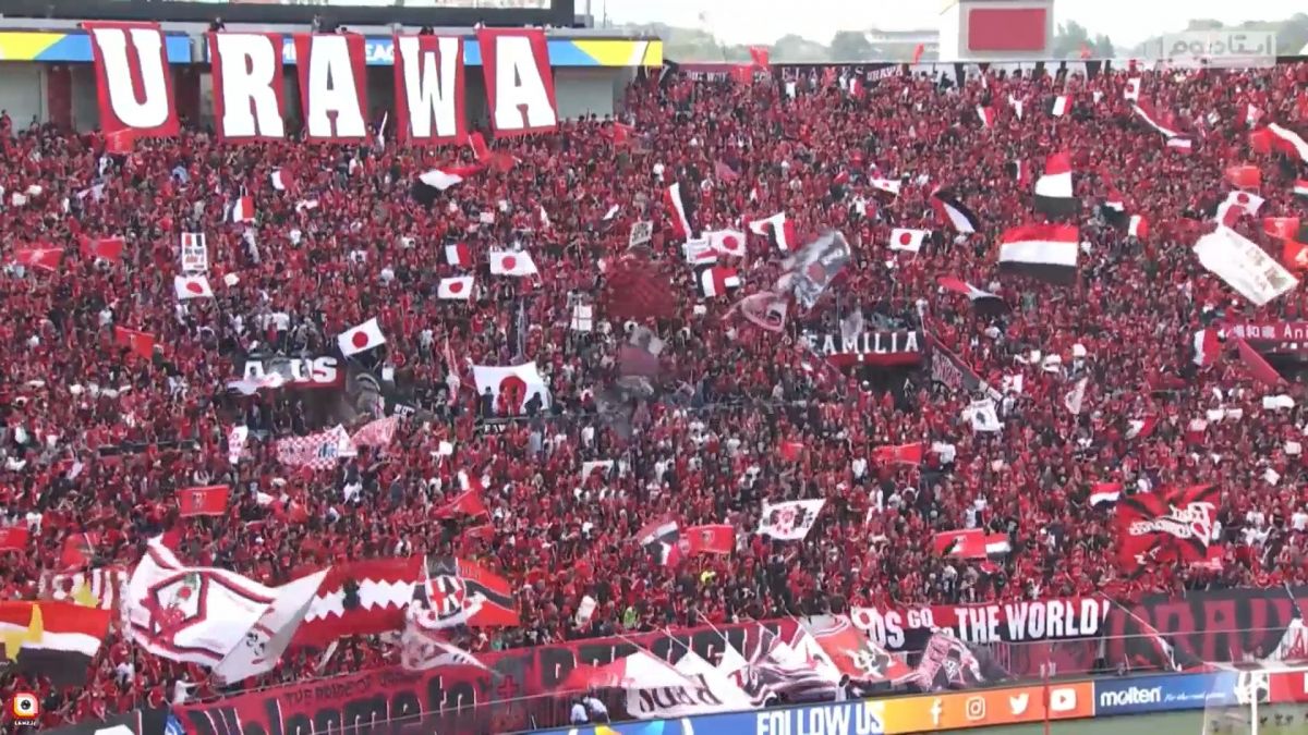 حمایت هواداران پرشور ژاپنی در ورزشگاه سایتاما از اوراواردز