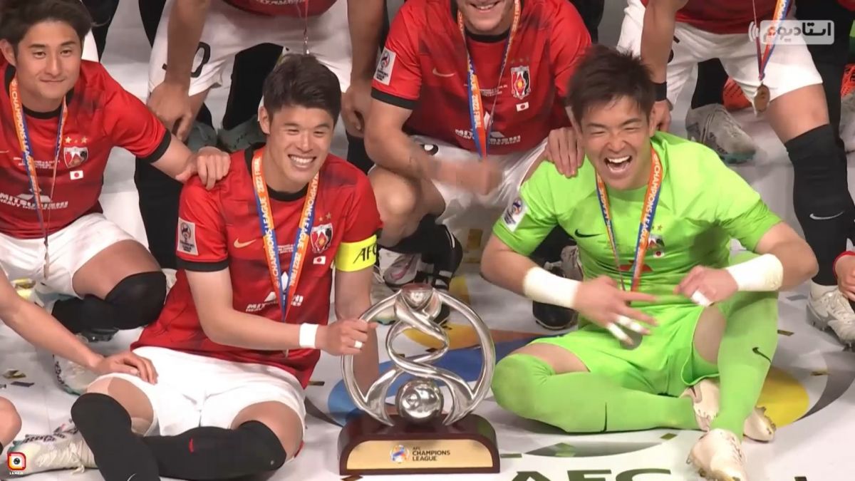 جشن قهرمانی اوراواردز ژاپن پس از شکست الهلال عربستان در فینال لیگ قهرمانان آسیا 2022