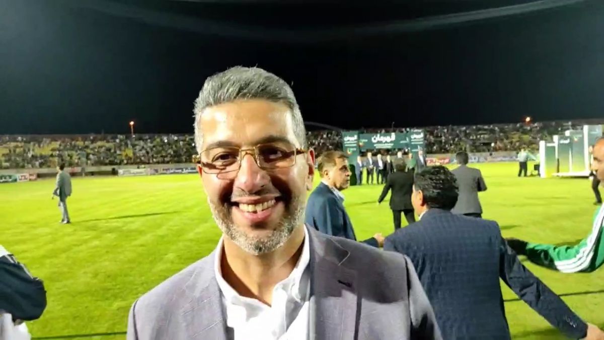 اختصاصی/ مصاحبه فرهاد حمیداوی مدیر فنی شمس آذر قزوین در حاشیه جشن قهرمانی این تیم در لیگ یک