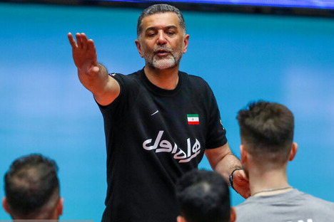 واکنش عطایی به صادر نشدن ویزای آمریکا برای سه والیبالیست ایران