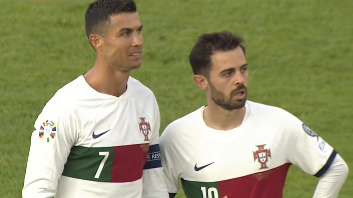 گل اول پرتغال به ایسلند (رونالدو دقیقه 89)