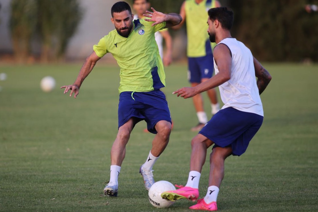 قرارداد مهرداد محمدی و استقلال دوباره امضا شد!