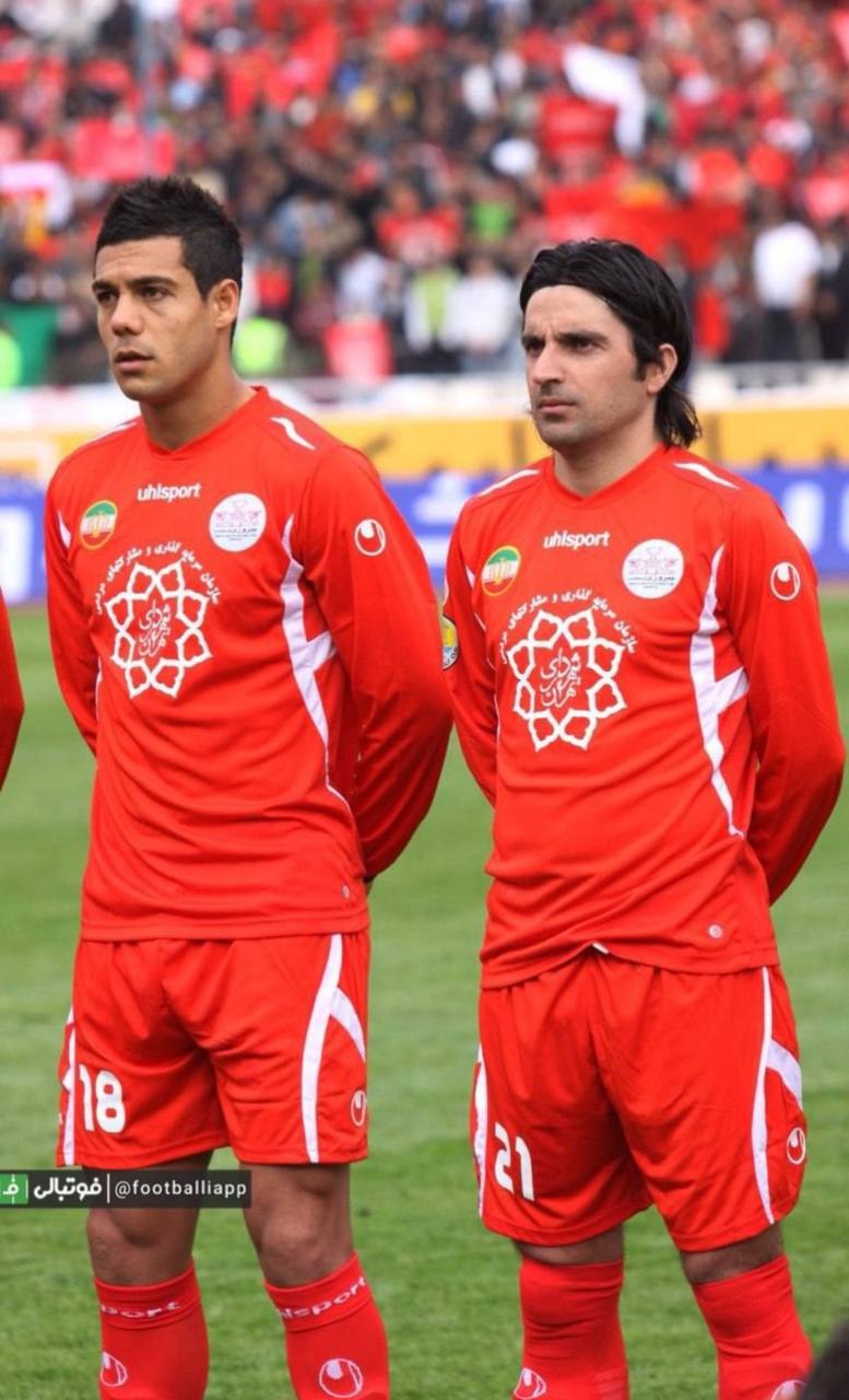 هوارملامحمد و ابراهیم شکوری با پیراهن پرسپولیس در فصل ۸۹-۸۸