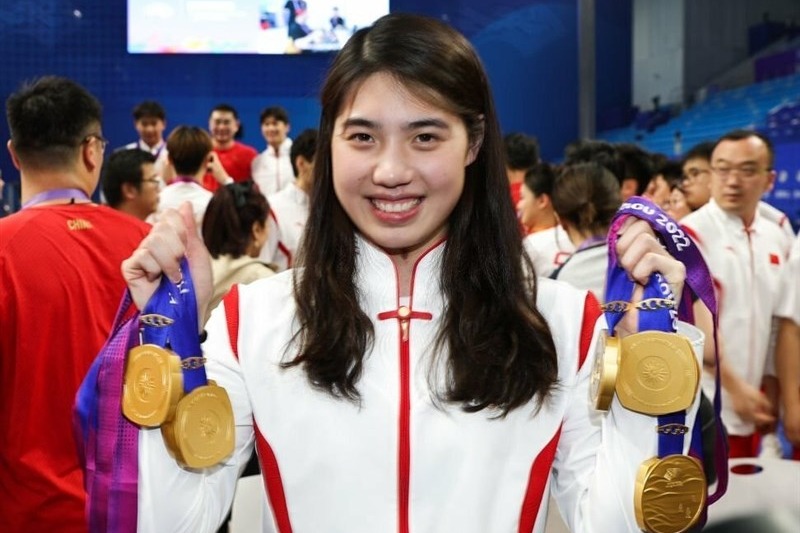 پرافتخارترین ورزشکار در بازی‌های آسیایی هانگژو، زن شناگر چینی بود