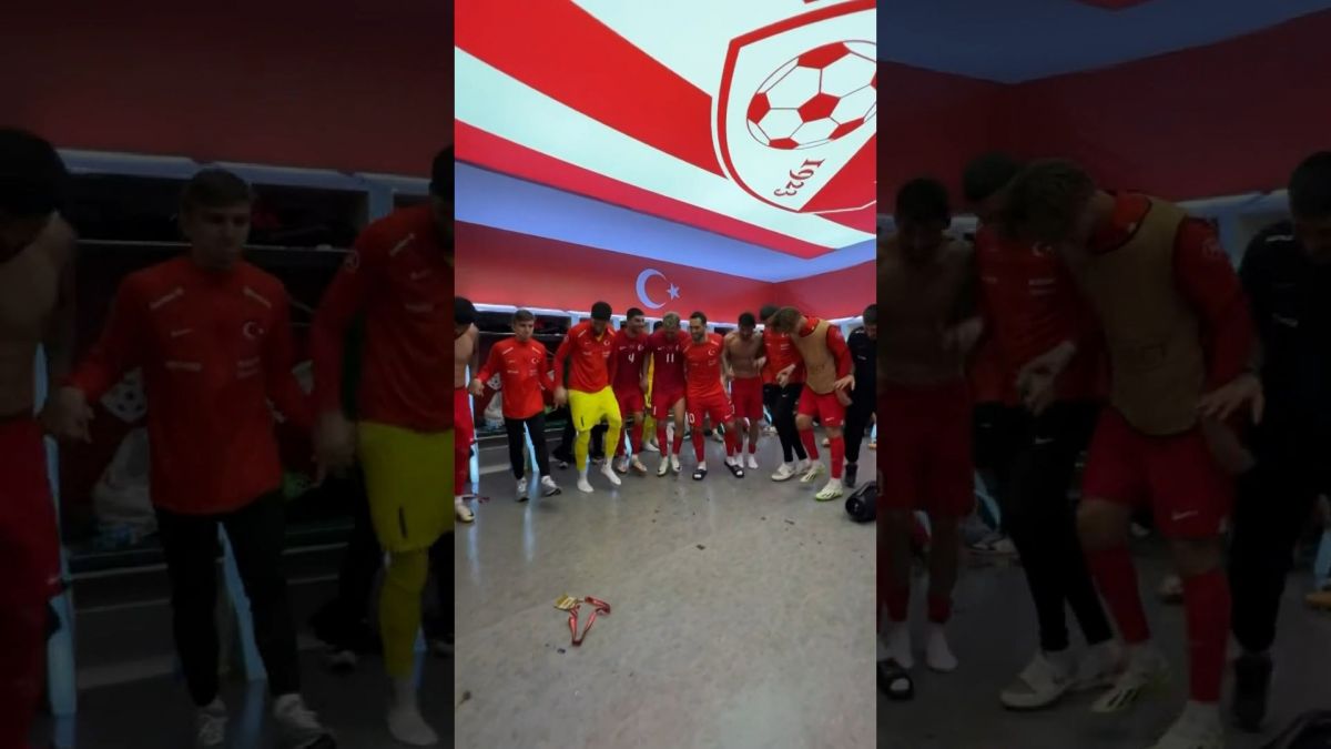 جشن و پایکوبی بازیکنان ترکیه بعد از صعود به یورو 2024