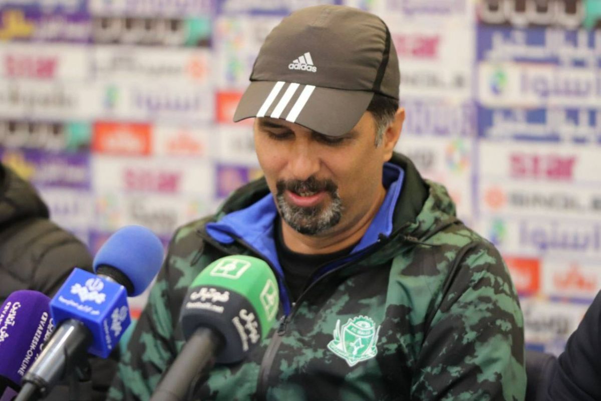 حسینی: امیدوارم بازیکنان بتوانند بازی خوب و آبرومندانه‌ای انجام دهند/ سپاهان نیازی به کمک هیچ‌کس ندارد