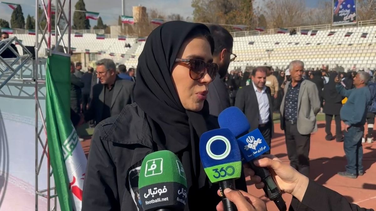 اختصاصی/ صحبت های گلاره ناظمی داور فوتبال بانوان در مراسم تشییع پیکر زنده‌یاد ملیکا محمدی