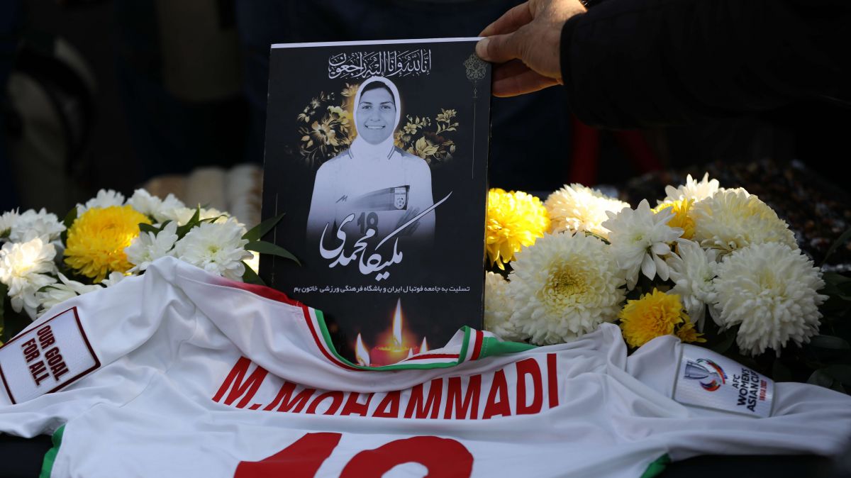 گزارش ویدیویی کامل "فوتبالی" از مراسم تشییع پیکر زنده یاد ملیکا محمدی