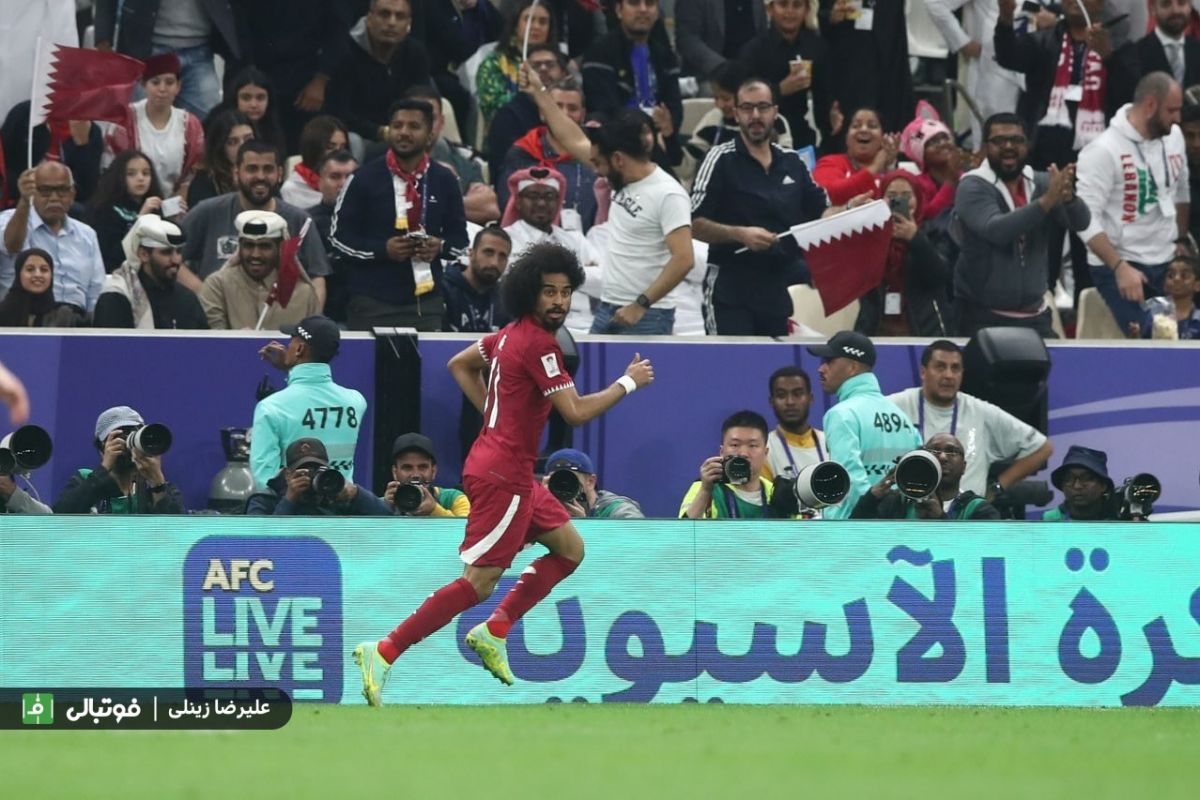 اکرم عفیف: نتایج ما در جام جهانی ناامید کننده بود/ بازی در اروپا آرزوی هر بازیکنی است