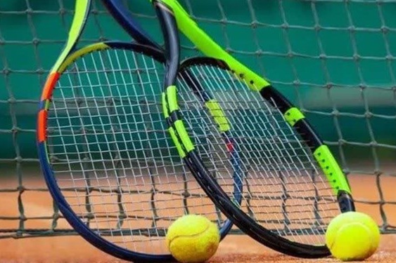 صعود نماینده ایران به فینال تور جهانی تنیس و رقابت با تنیسور لهستانی