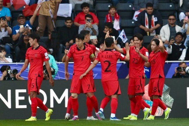 جام ملت‌های آسیا| برتری تیم ملی کره مقابل مالزی در نیمه اول