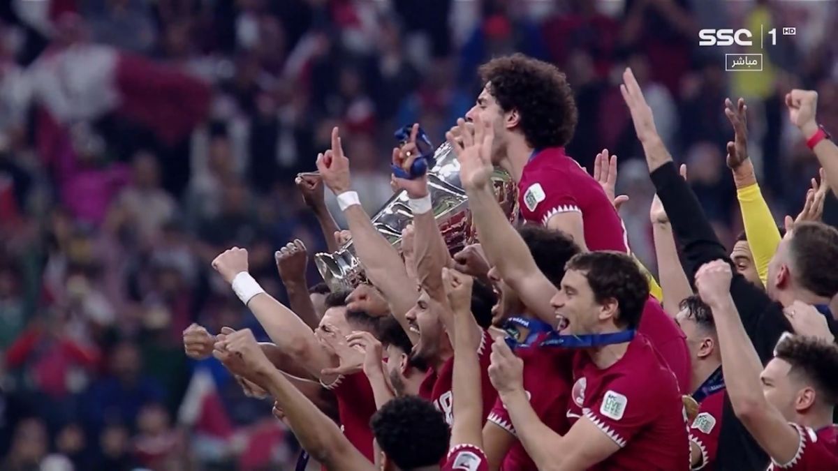 لحظه بالابردن کاپ و جشن قهرمانی تیم ملی قطر در جام ملت های آسیا 2023