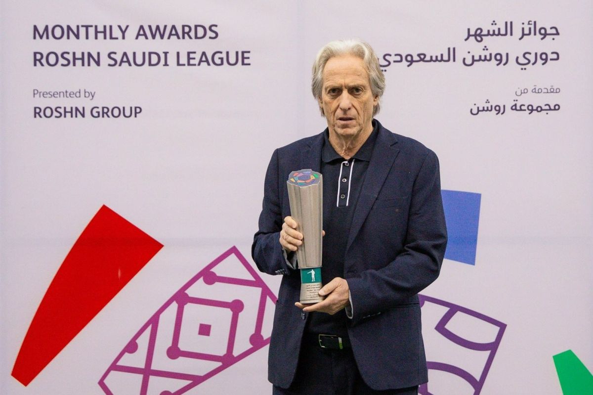 انتخاب ژرژ ژسوس به عنوان مربی ماه فوتبال عربستان