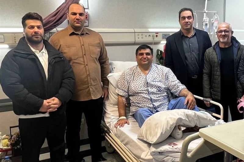 آخرین وضعیت حسین رضازاده پس از بستری شدن در بیمارستان