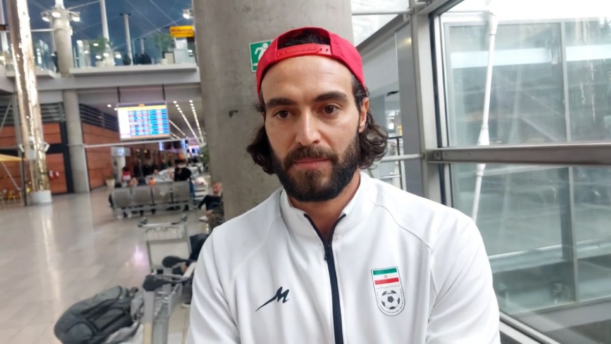 اختصاصی/ گفت و گو با امیرحسین اکبری ملی پوش فوتبال ساحلی ایران پس از بازگشت به ایران