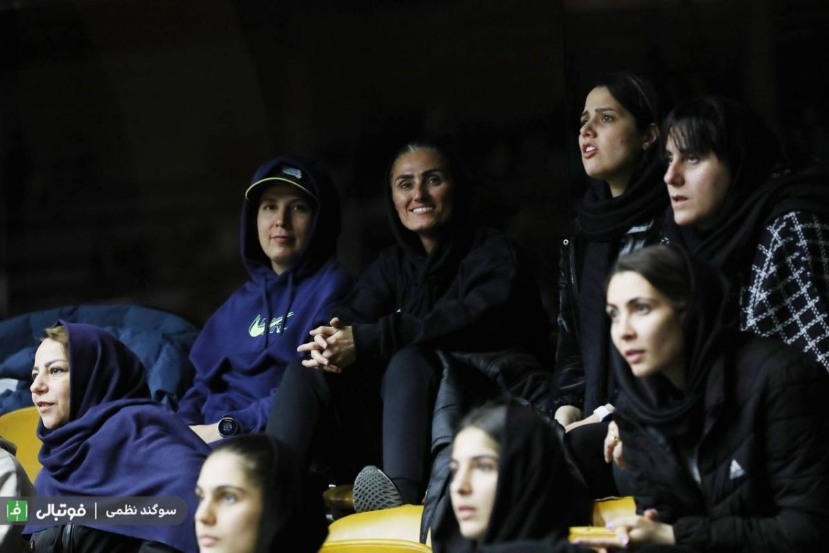 میهمانان ویژه از فوتسال و والیبال در فینال لیگ بسکتبال زنان