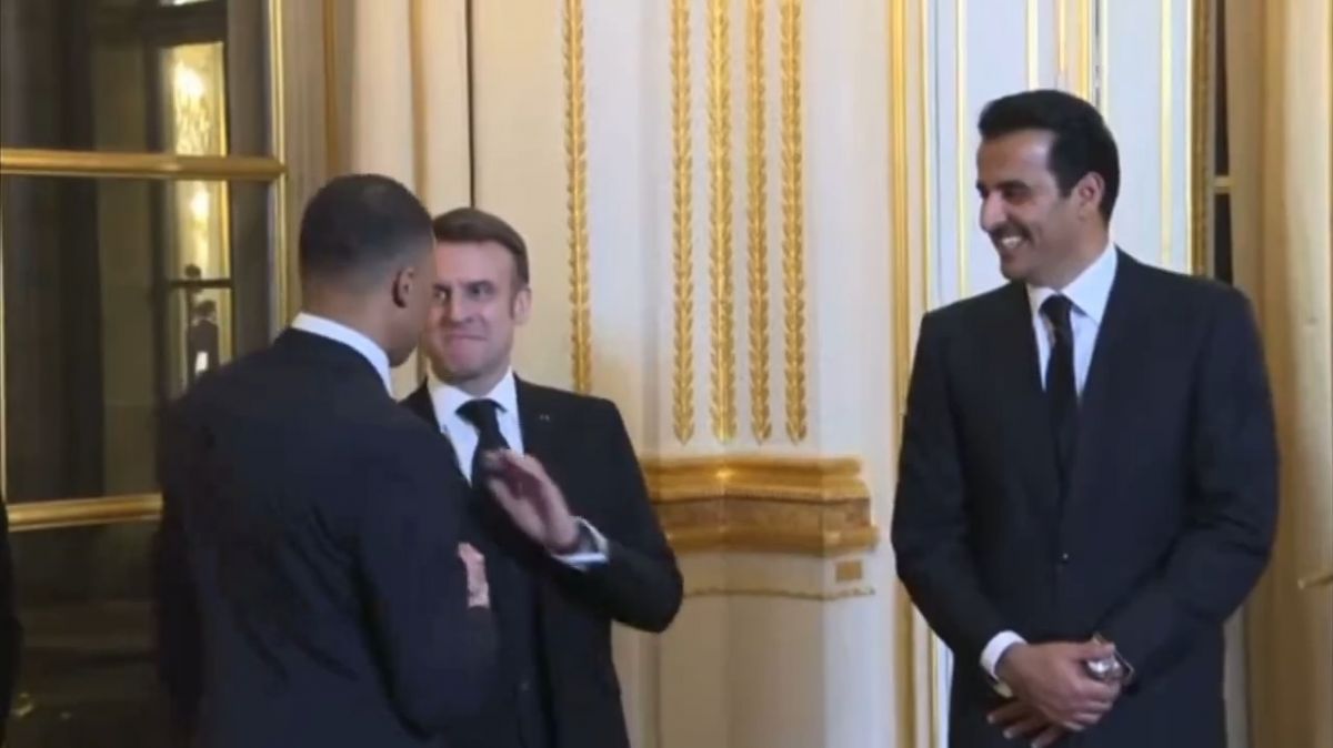 حضور کیلیان امباپه در کاخ الیزه برای صرف شام با مکرون رئیس‌ جمهور فرانسه و امیر قطر