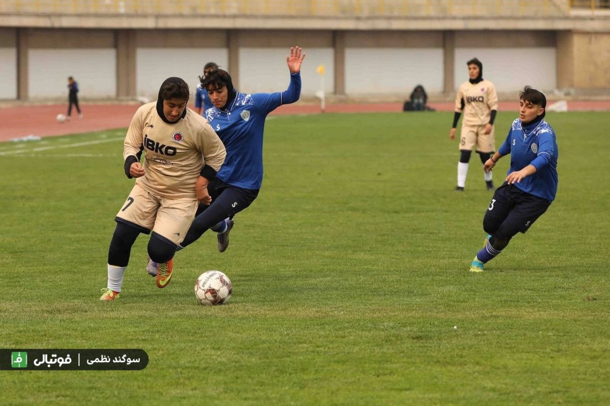 گزارش تصویری اختصاصی/ خاتون بم - نماینده البرز (فوتبال بانوان)