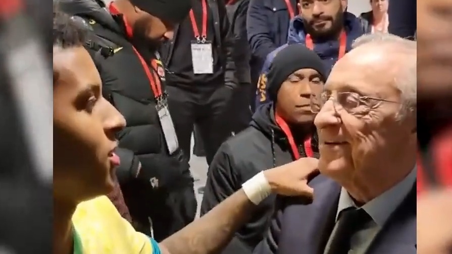 حضور فلورنتینو پرز در رختکن برزیل و دیدار با بازیکنان رئال پس از تساوی مقابل اسپانیا