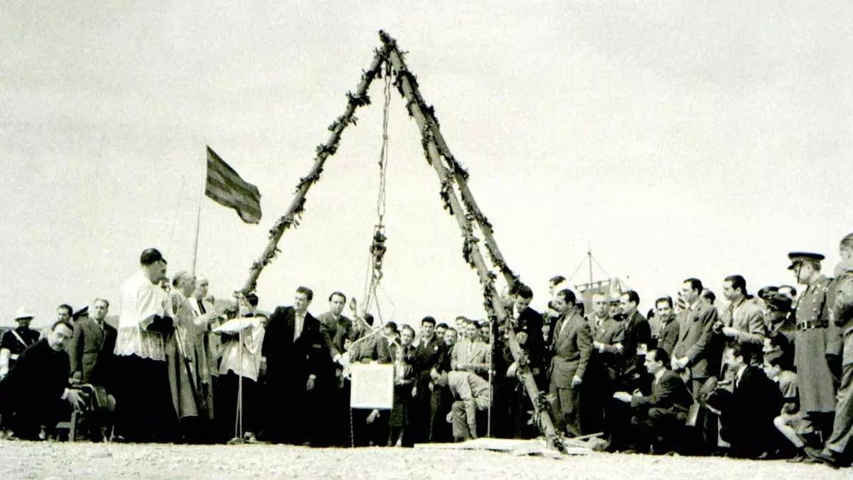 گذشت 70 سال از روزی که اولین آجر نیوکمپ گذاشته شد