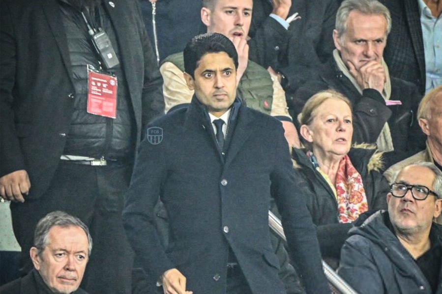چهره عصبانی ناصر الخلیفی پس از گل سوم بارسلونا به پاریسن ژرمن