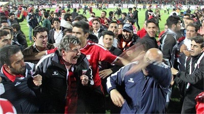 اتفاق عجیب در فوتبال اروپا؛ رونمایی از نسخه هلندی تراکتور- نفت تهران (عکس)