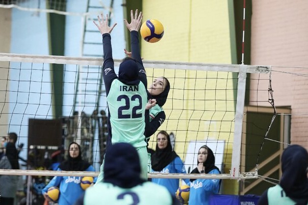 پیروزی دختران والیبالیست ایران مقابل چین‌تایپه