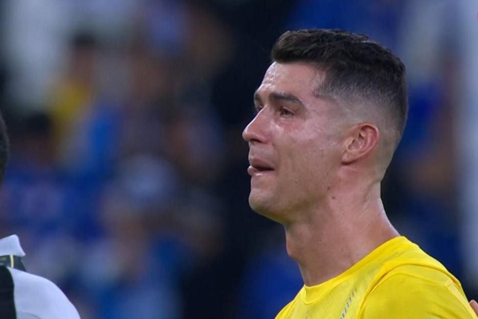 عکس؛ اشک و گریه رونالدو پس از شکست در فینال جام حذفی عربستان