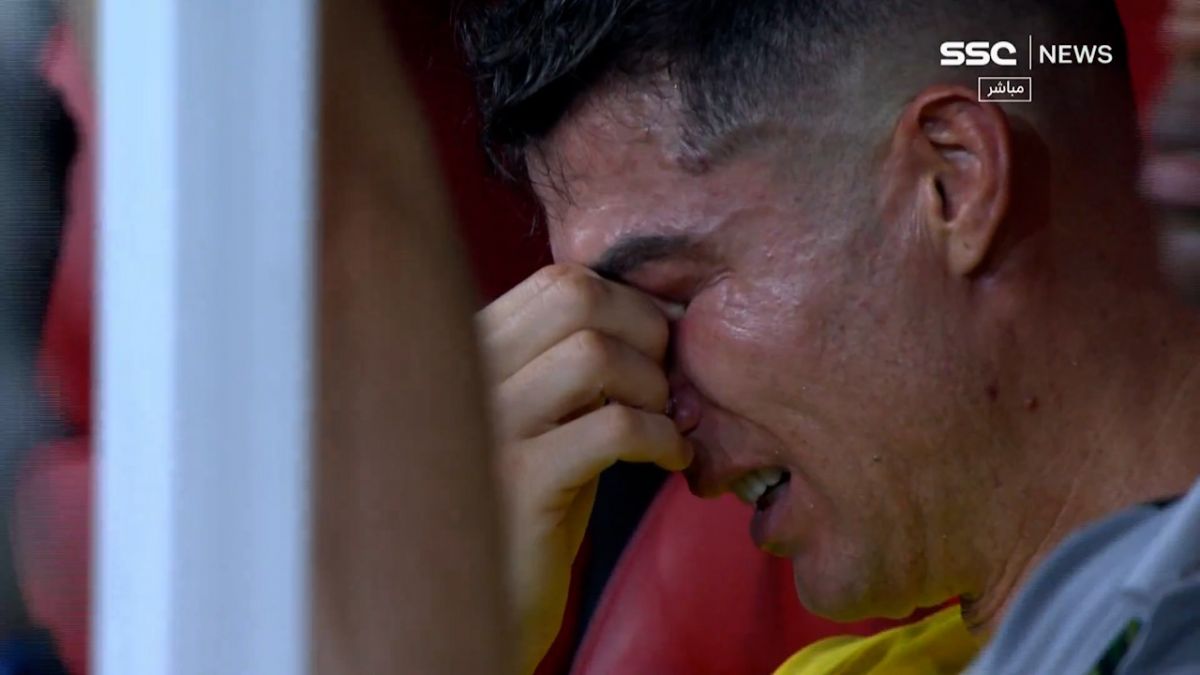 ناراحتی و گریه شدید کریستیانو رونالدو پس از شکست مقابل الهلال