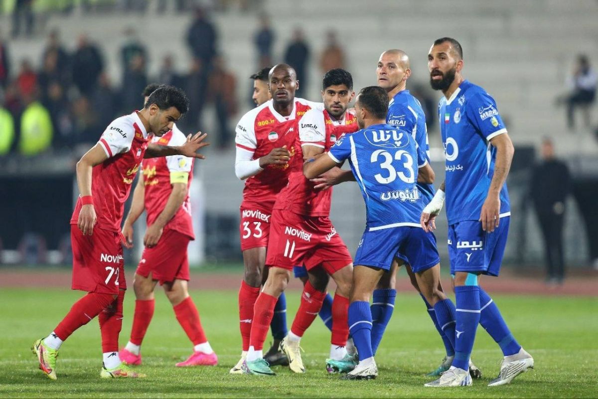 AFC مجوز حرفه‌ای پرسپولیس و استقلال را صادر کرد