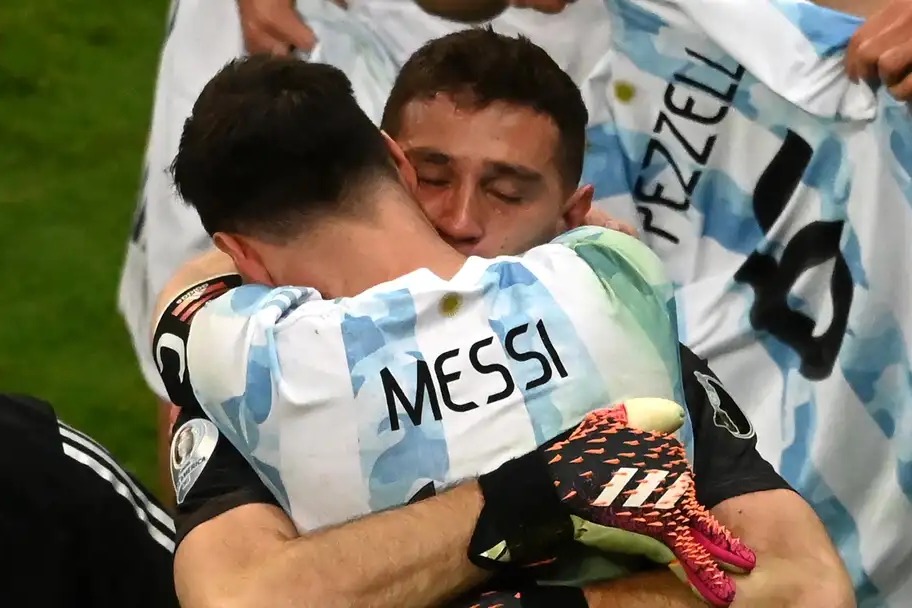تمجید لیونل مسی از نجات دهنده‌اش در آرژانتین