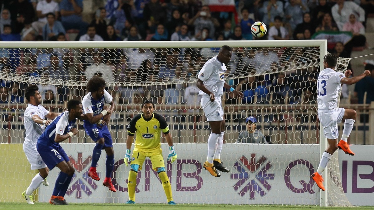 الهلال به استقلال رسید؛ این، فرق می‌کند!