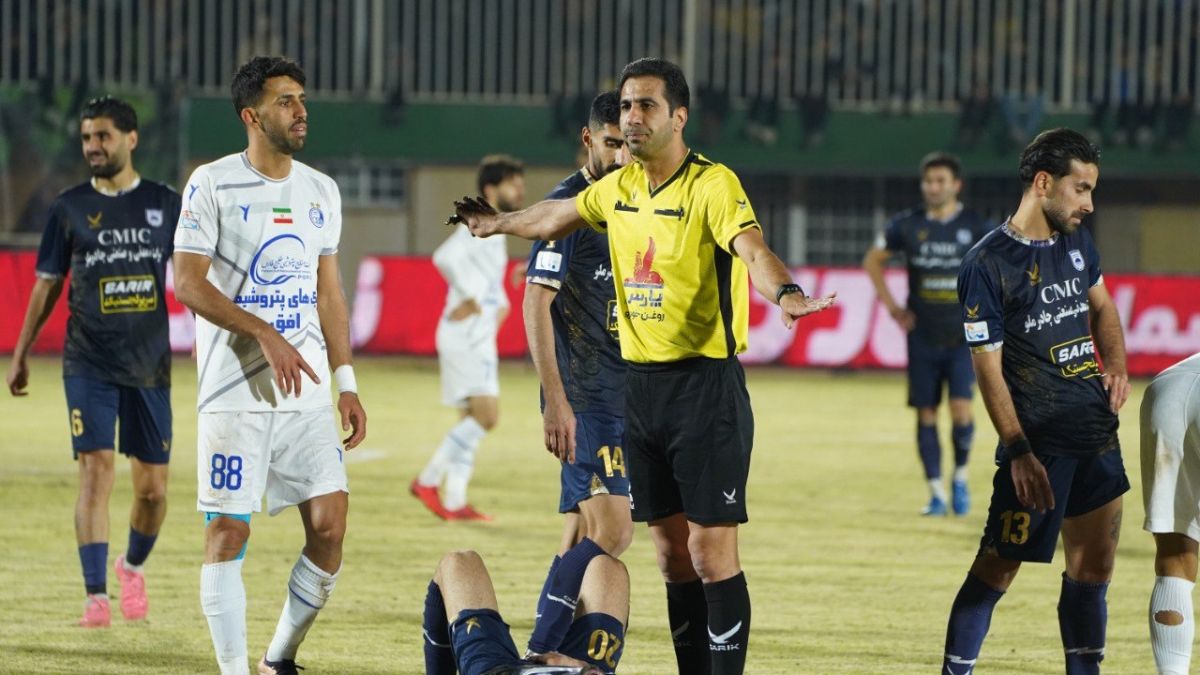 بازی چادرملو 0-0 استقلال از زاویه دید داور و VAR