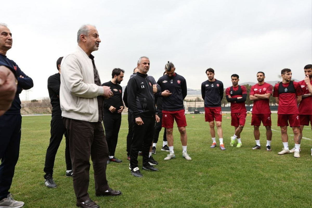 کارتال به پرسپولیسی‌ها مرخصی نداد