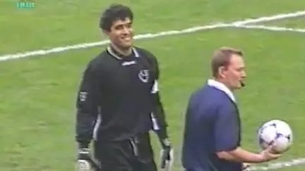 نوستالژی/ ایران 1-1 شیلی (درخشش عابدزاده در ضربات پنالتی - سال 1998)