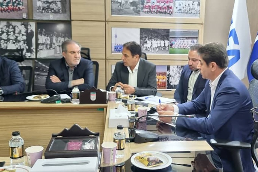 برگزاری نشست دبیرکل با روسای دپارتمانهای فدراسیون