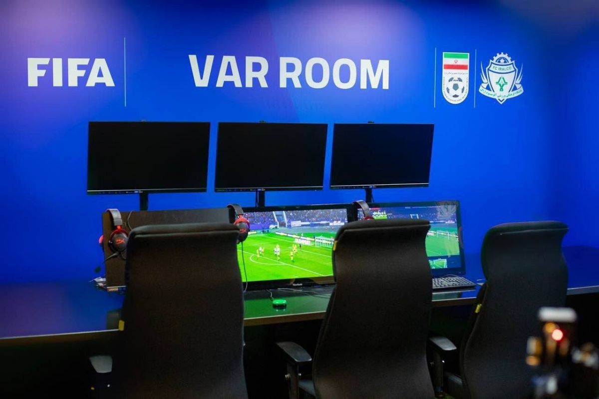تغییر داور VAR مصاف فولاد و تراکتور