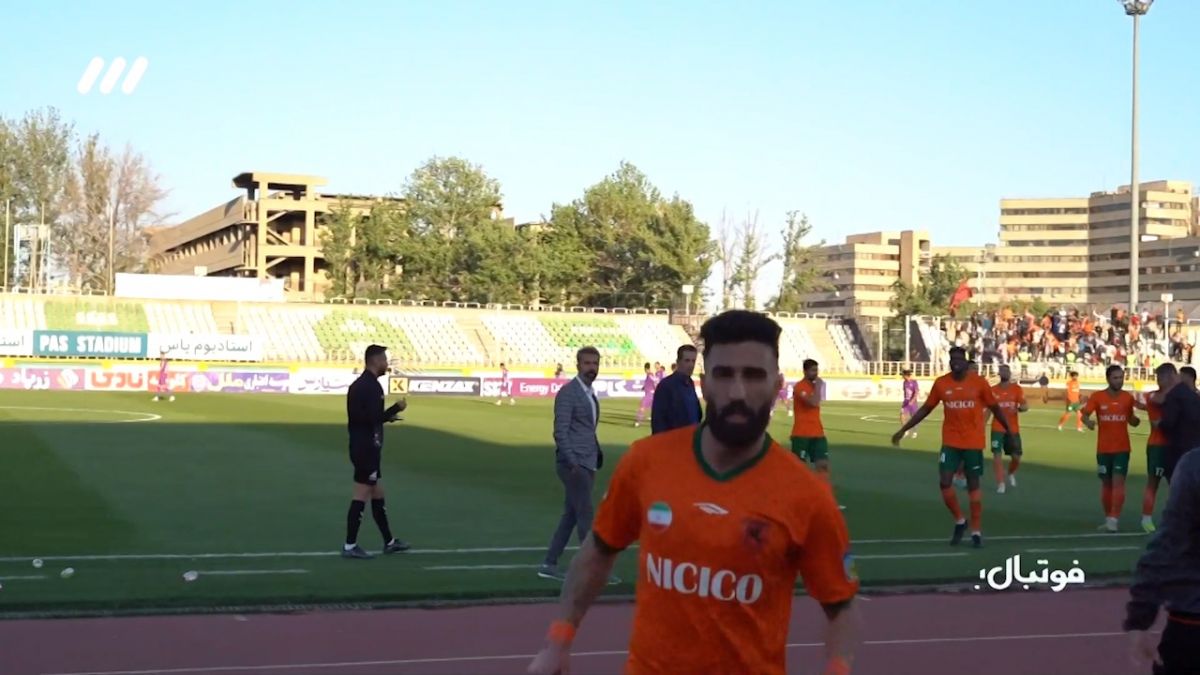 تشکر جالب علی شجاعی از پدرش پس از گلزنی
