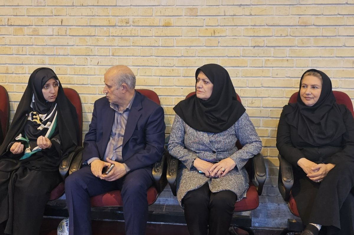 بهروز آذر: قدردان تلاش دختران فوتسالیست هستم