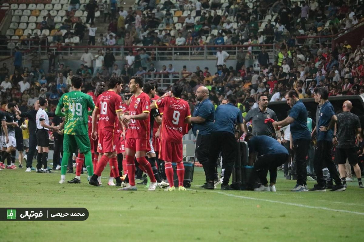 جنجال بزرگ در اهواز؛ قطع VAR و دعوای خداداد!