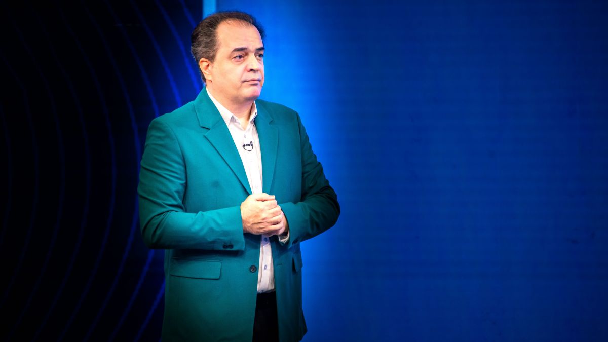 پیمان یوسفی و اشتباه لپی آخرشبی در دیدار آرسنال - پاری سن ژرمن