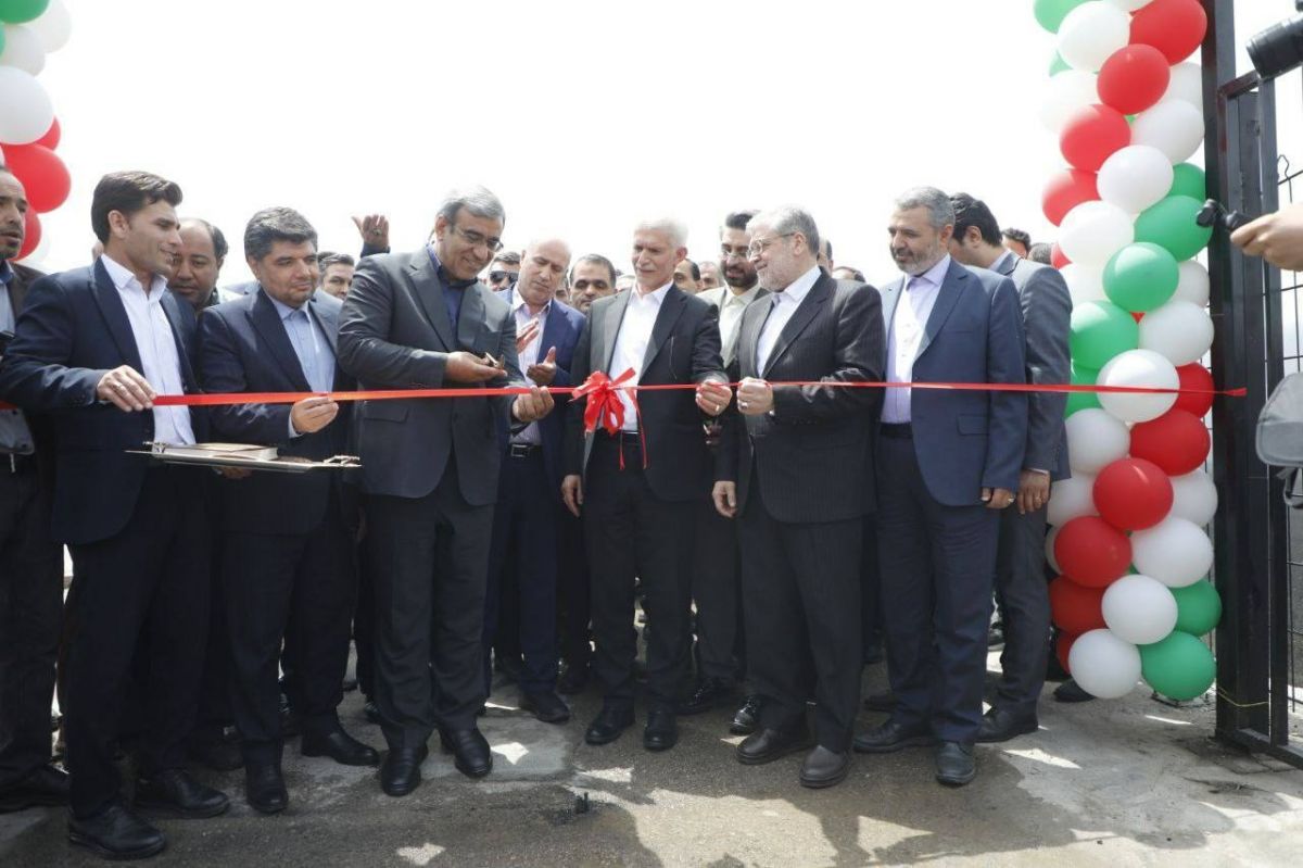 گزارش تصویری/ افتتاح زمین چمن مصنوعی استاندارد در مشهد
