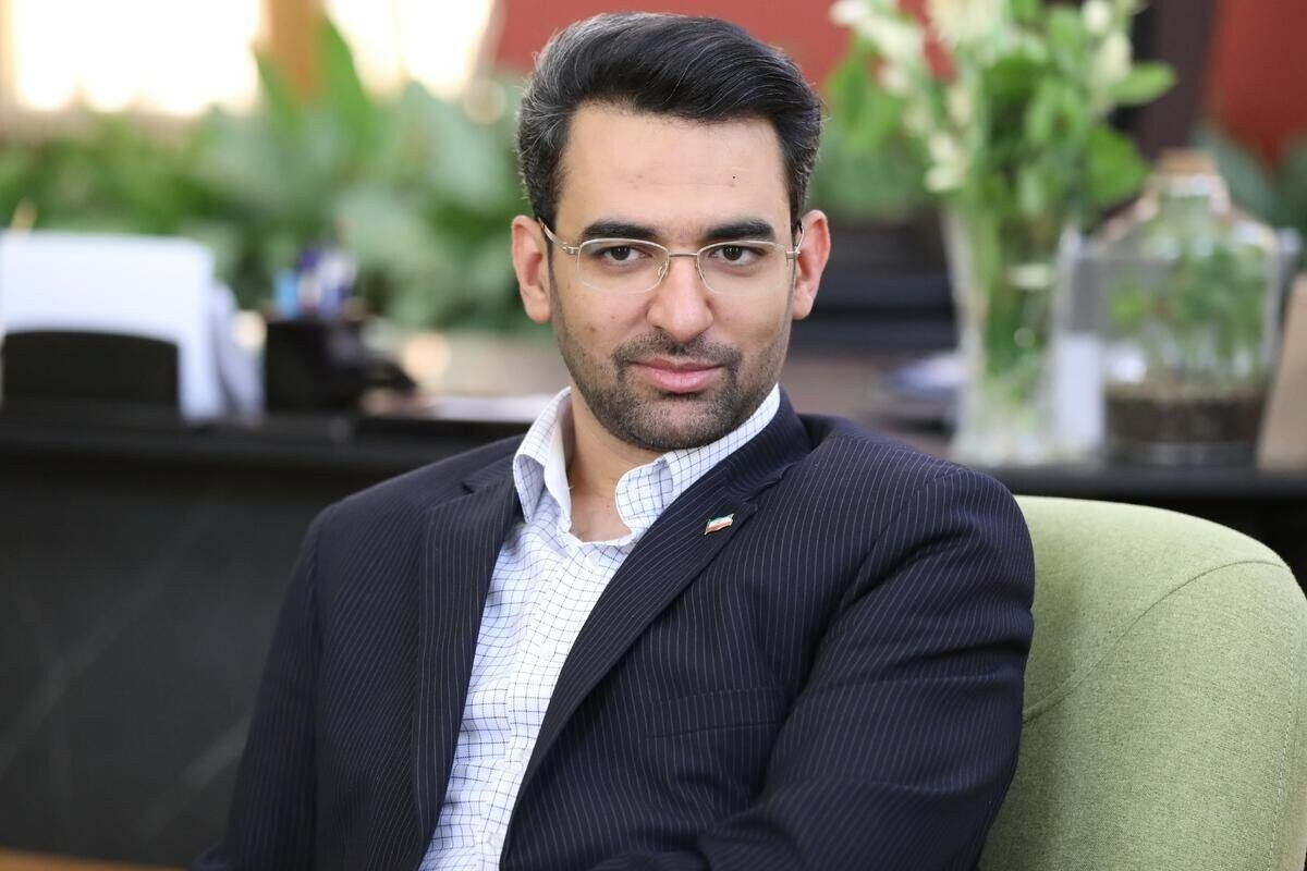 کنایه جدید آذریجهرمی به استقلالیها